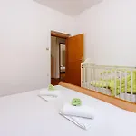 Διαμέρισμα Davorka *